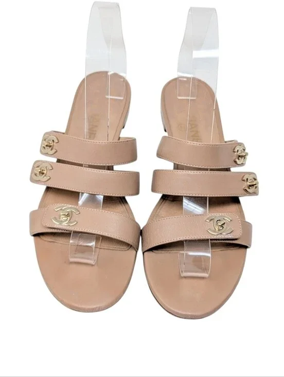 Chanel Beige Nude Interlocking CC Silver Turnlock Slide Mule Sandals Size EU 39