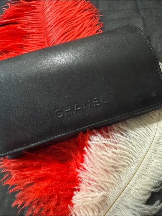 CHANEL 💯% Authentic Black iconic embossed branding velvety interior eyewear case