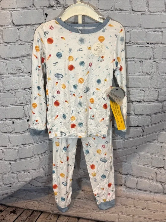 Milkberry Planet Pattern Pajama Set