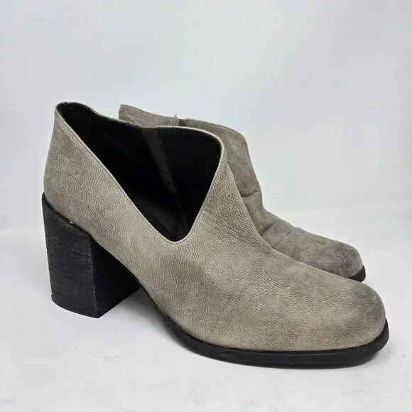 FREE PEOPLE Terrah Grey Leather‎ Cut Out Pull On Ankle Booties Boots Size 39 | 9