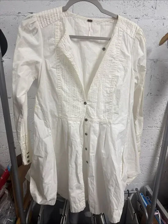 White Button-Front Tunic with Pintuck Details - FREE PEOPLE - Size Small - NWOT