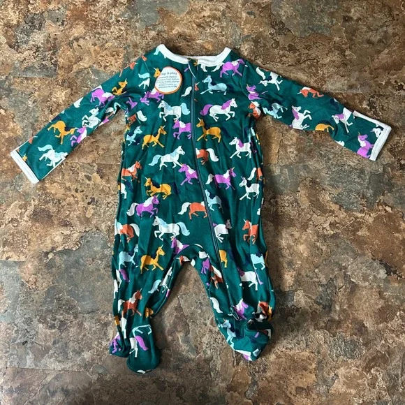 Wonder Nation Unicorn Pajamas Baby Girls Size 0-3 Months Footie Pjs Pajama NEW