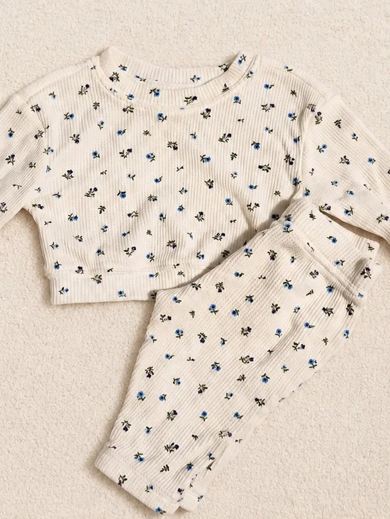 Cat & Jack Cream Ribbed Pajama Set with Blue Floral Print