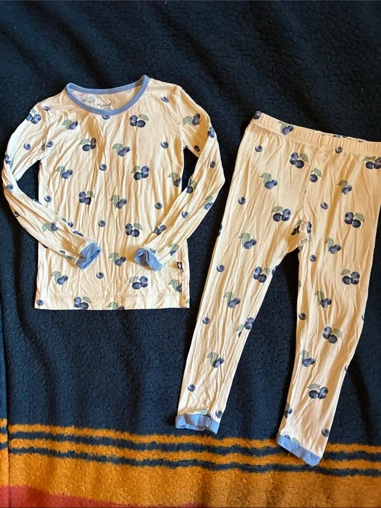 Kyte BABY Cream Pajama Set with Blue Cherry Motif