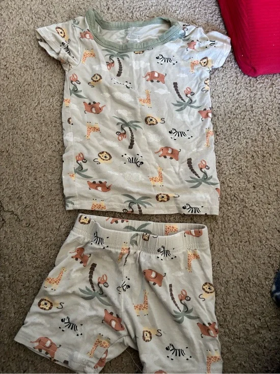 Toddler Short Sleeve Safari Pajama Set - Cream with Olive Trim