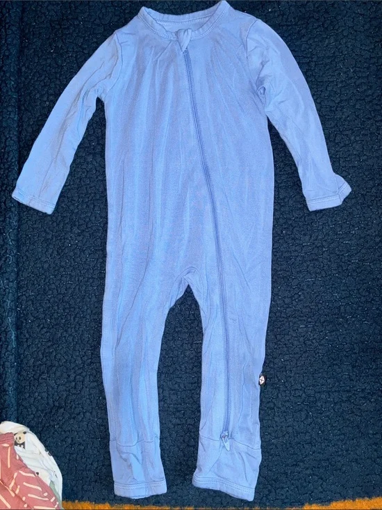 Kyte BABY blue Long-Sleeve Zip One-Piece Footie