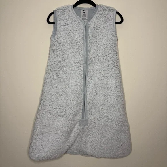 UGG Gray Cozy Winter Sherpa Baby Toddler Wearable Blanket Sleep Sack