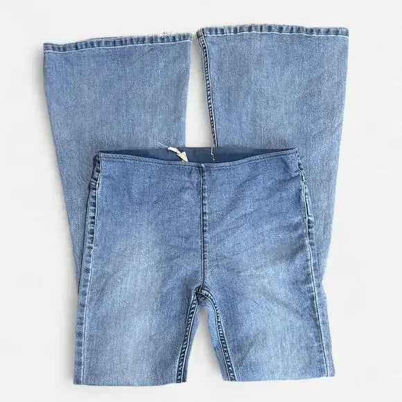 Free People Light Blue Washed Stretchy Denim Distressed High Rise Flare Jeans 28