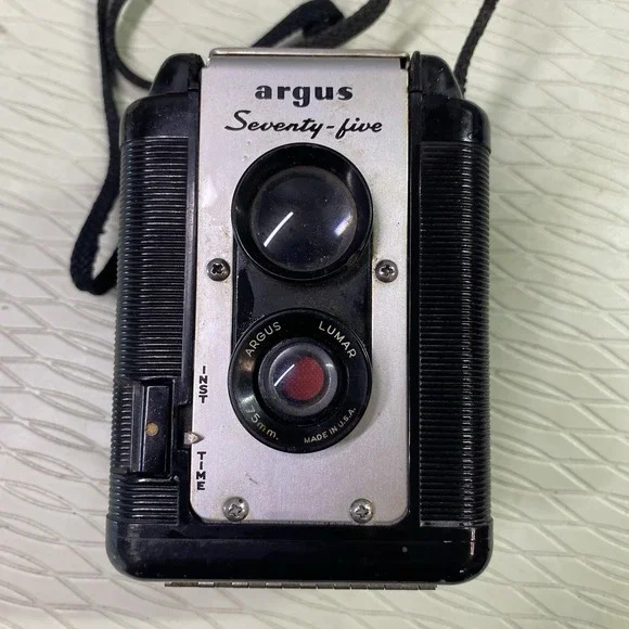Vintage Argus Argoflex Camera 75 Seventy Five‎ Lumar *UNTESTED*