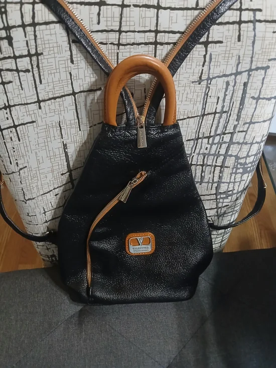 Valentina Style Black & Tan Leather Backpack Purse