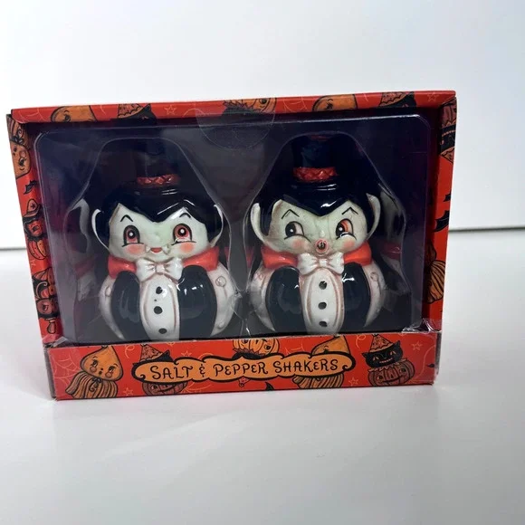 Johanna Parker Vampire Halloween Salt & Pepper Shakers Set Orange/Black