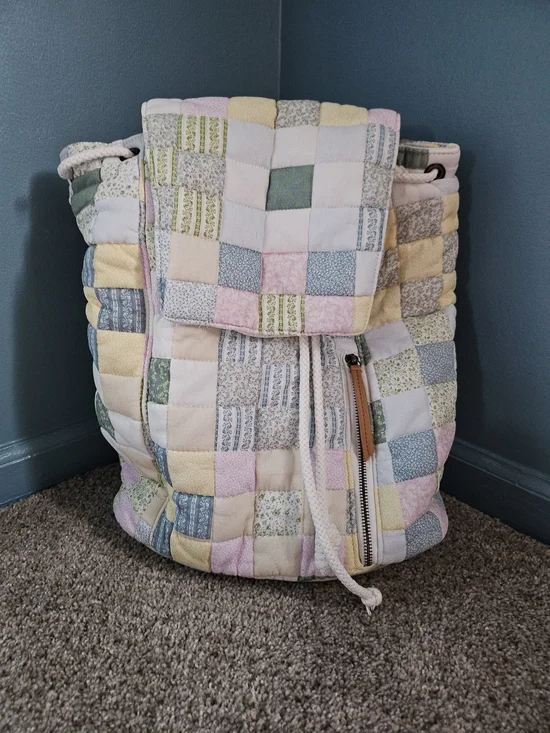 Universal Thread Quilted Patchwork Drawstring Backpack - Pastel Multi