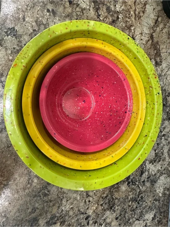 Pre-Owned: Zak! Melamine Confetti Nesting Mixing Bowls - Green, Yellow, Pink