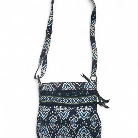 authentic Vera Bradley Trio Zip Hipster crossbody purse