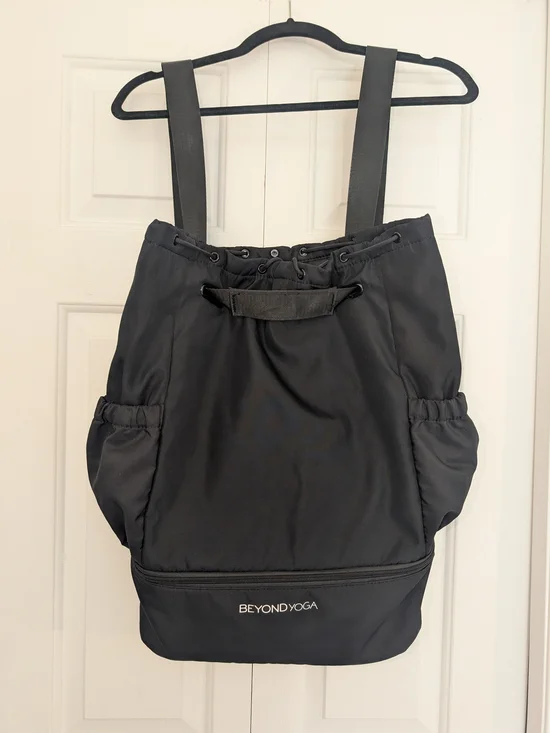Beyond Yoga Black Convertible Men’s Backpack Tote