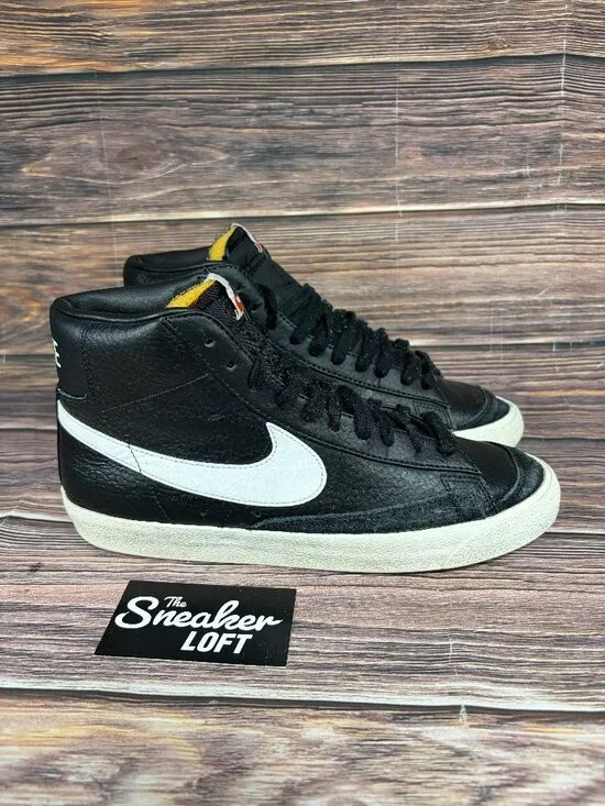 Nike Blazer Mid '77 Men's Black Lace Up Sneakers Size‎ 9