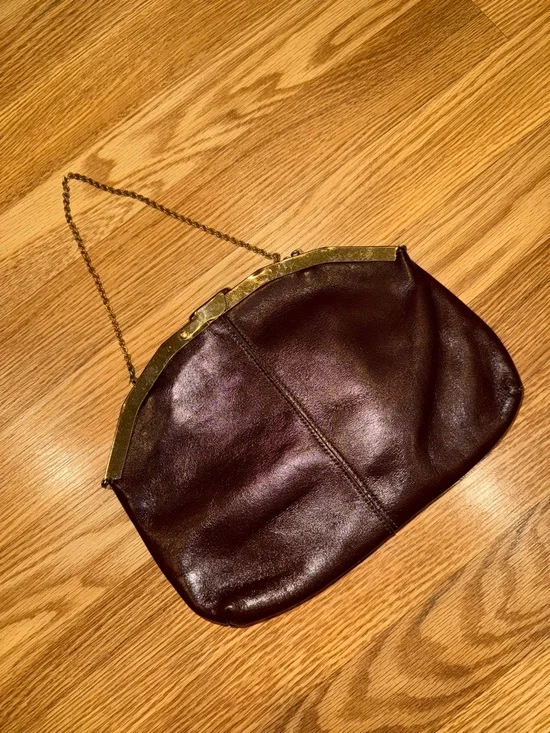 Vintage 1980s Brown Leather‎ Clutch with gold tone Chain Strap