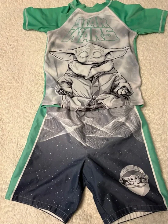 Star Wars Green and Gray Baby Yoda Raglan Pajama Set