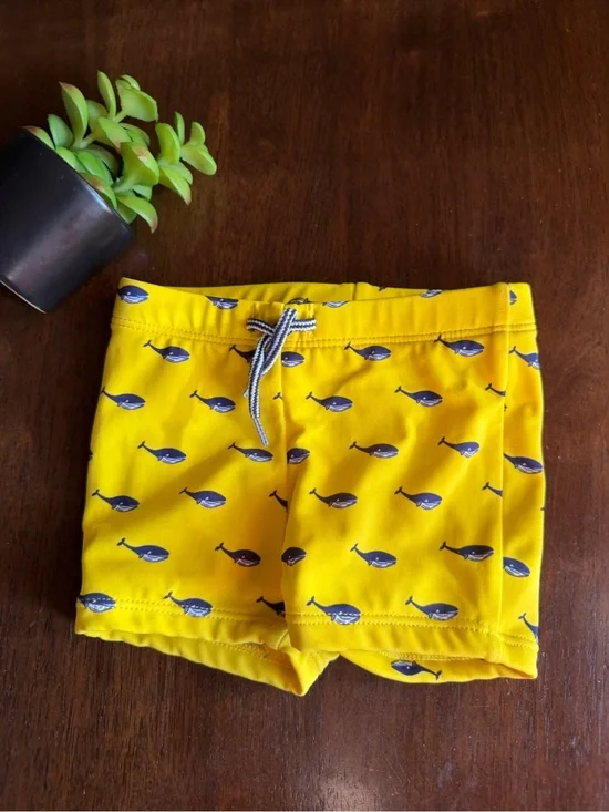 Janie &Jack Blue Whales on Yellow background Baby Swim Bottoms Size 0-3 months