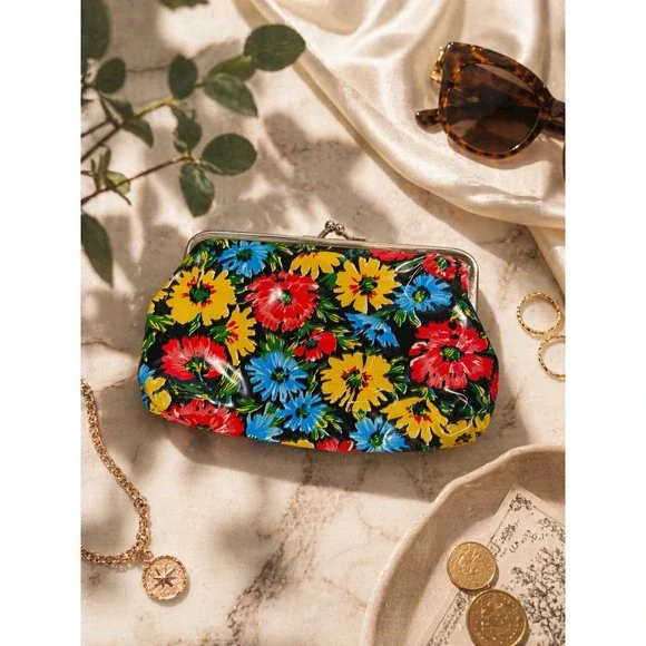 Vintage Floral Kiss Clasp Clutch Purse Multi Color Retro Glossy Makeup Bag 7x5x1