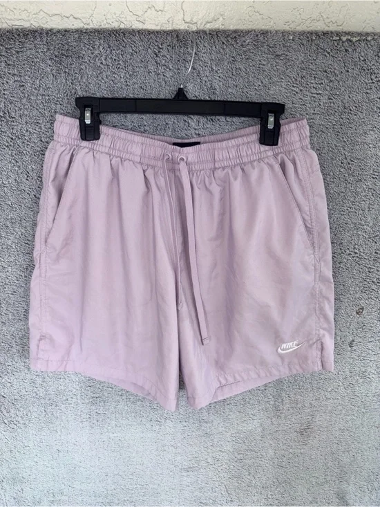 Nike Men's Light Purple size large Athletic Shorts