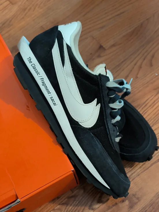 Nike x sacai Fragment Navy/White Runner - Men