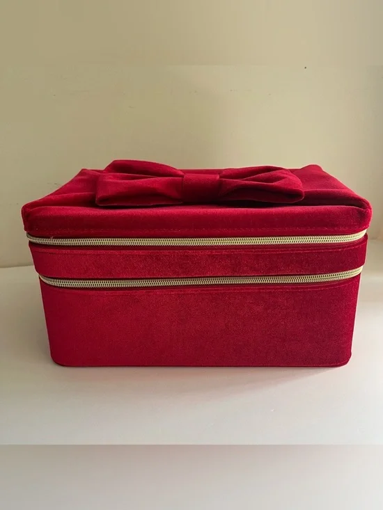 Estée Lauder Red Velvet Travel Cosmetic Case Empty Gift Box