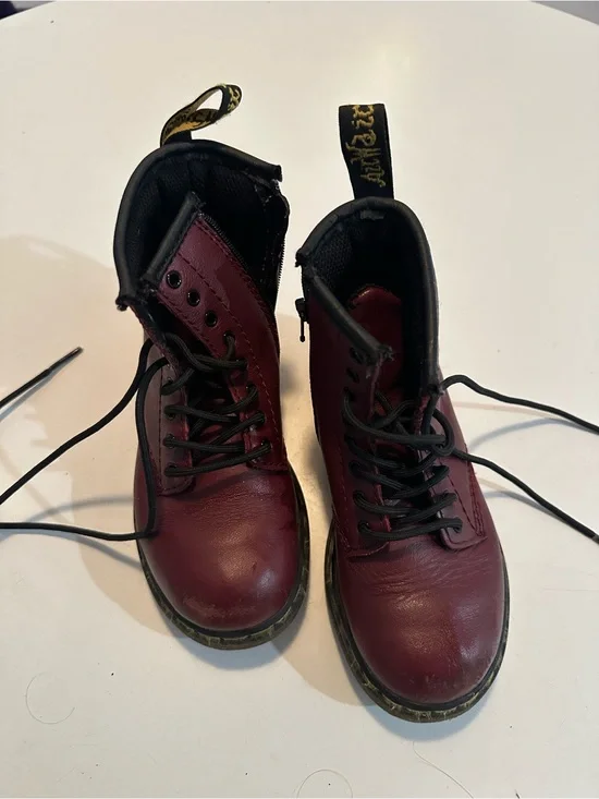 Dr. Martens Kids Burgundy Lace-Up Ankle Boots