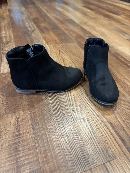 Cat & Jack Black Kids Ankle Boots