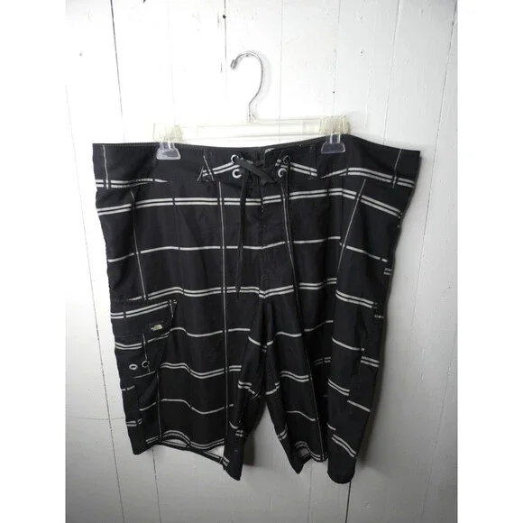 The North Face Men's 40 Black White Plaid Board Shorts Swim Trunks