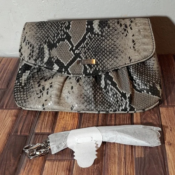 GRACE ADELEL Jane Reptile Print Clutch Detachable Crossbody Strap NWOT