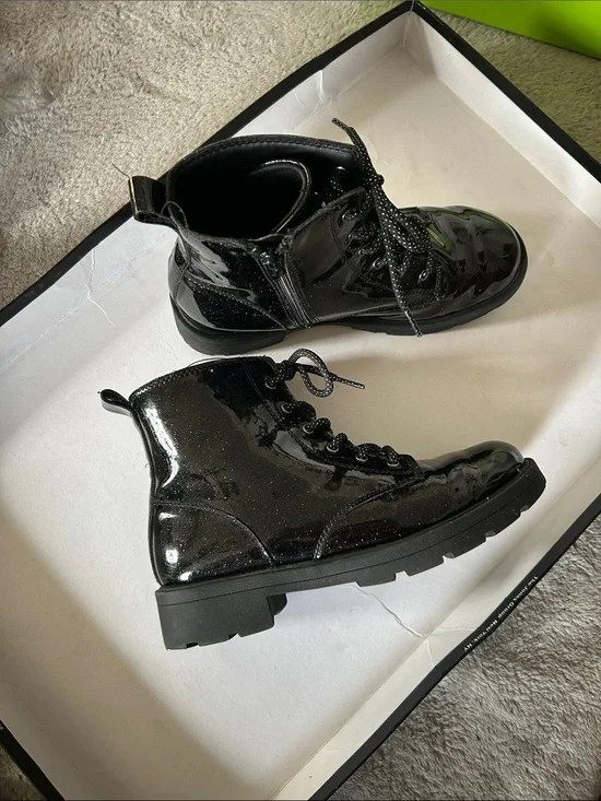 Old Navy Black Patent Lace-Up Combat Boots for Kids