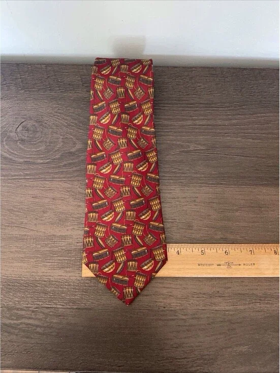 Salvadore Ferraragamo Neck Tie Made in Italy Burgundy Drum Design