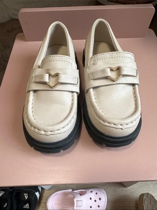 Zara Cream Loafers with Gold Heart Accent and Black Lug Sole