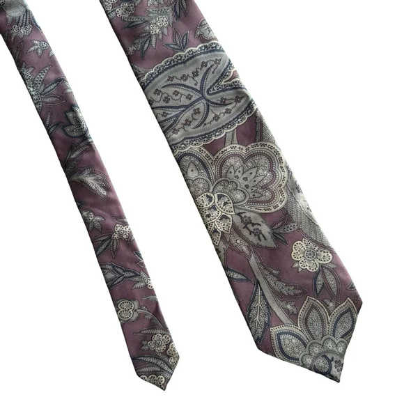 Madison Vintage Inspired Paisley Tie in Lavender and Silver Wedding Classic Work
