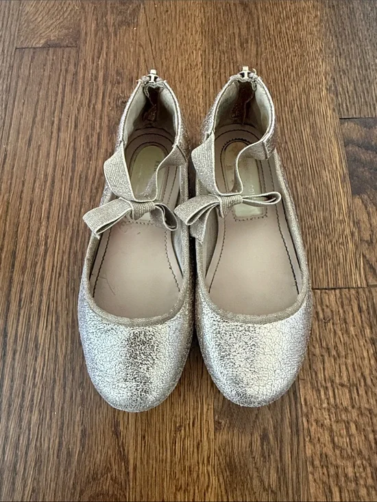 Kenneth Cole Girls Metallic Silver Bow Mary Jane Shoes