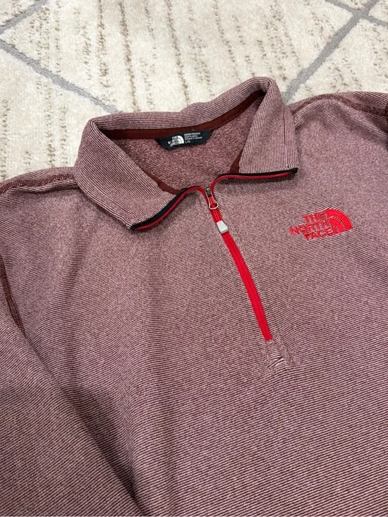 The North Face Mens Size L Maroon w/Orange Accents Quarter Zip Fleece Pullover