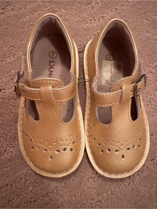 L'Amour Girls' Tan T-Strap Decorative Mary Janes