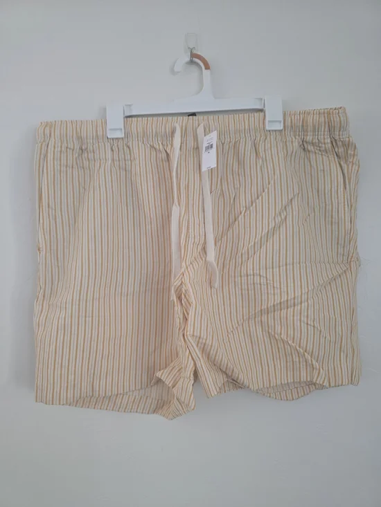 Banana Republic Cream & Tan Striped Size XL / 8