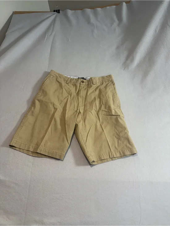 Banana Republic Men's Flat Front Shorts in Tan