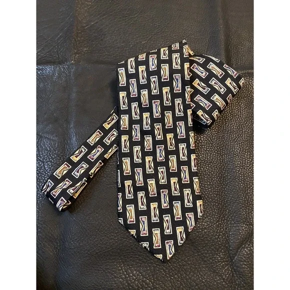 LT Designs 100% Silk Necktie Made in Italy Power Tie Geometric Design Classic