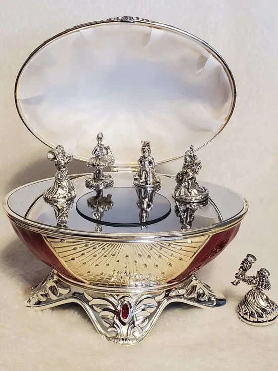 Wallace Silver Nutcracker Dancing Holiday Egg-Nutcracker Suite 5 3/4