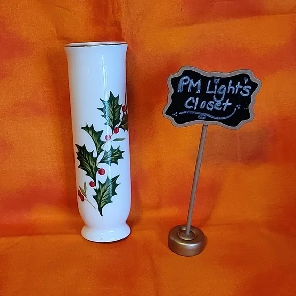 Vintage Holly Bud Vase White Green Red Gold