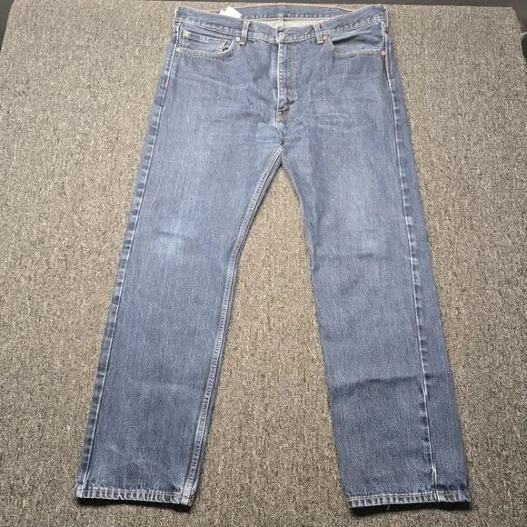 Levi’s 505 Jeans Men’s 40x32 Straight Blue Medium Wash Distressed Denim