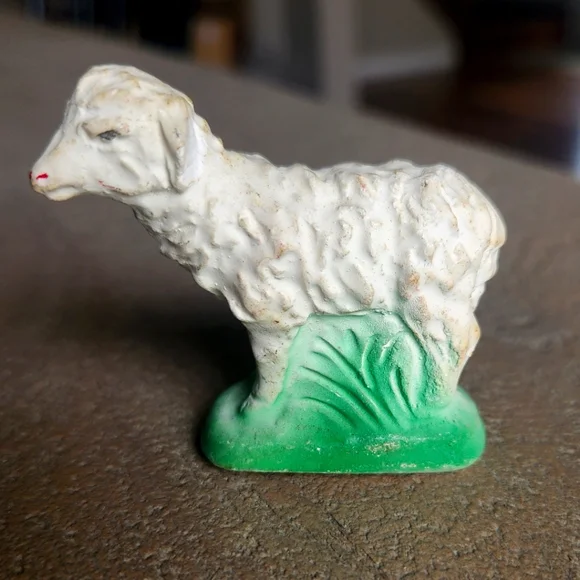 Vintage 1950s Plaster Nativity Sheep Lamb Figure 2.5