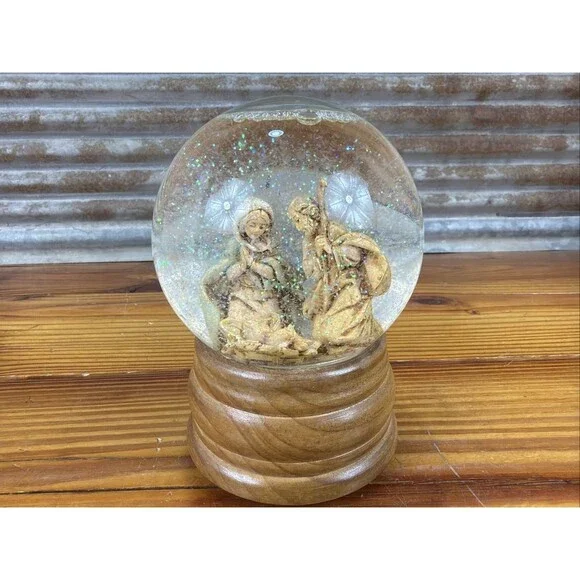 Fontanini Holy Family Glitterdome Snow Globe Musical “O Holy Night” Roman 1989