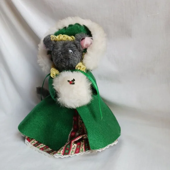 Vintage Handmade Mouse Caroler Green Felt Dress