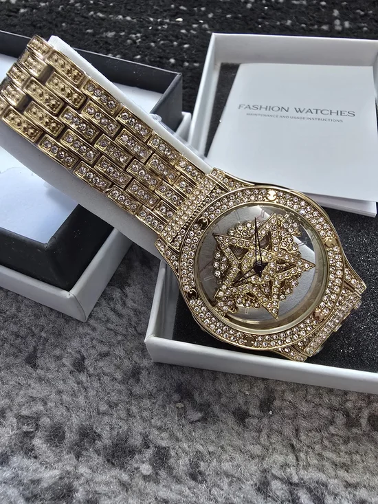 Gold Crystal Star Dial men's Fashion Watch