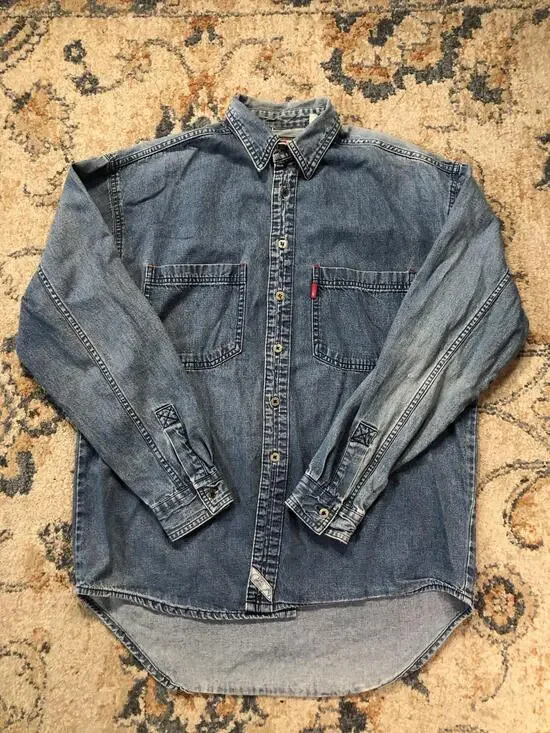 Vintage Levi's Shirt Mens XL Blue Denim Long Sleeve Button Up Taiwan Workwear