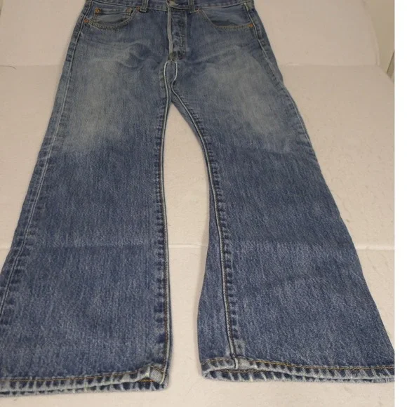 Levis Mens 501 Jeans 32x32 Blue Classic Americana Straight Leg Rugged Streetwear